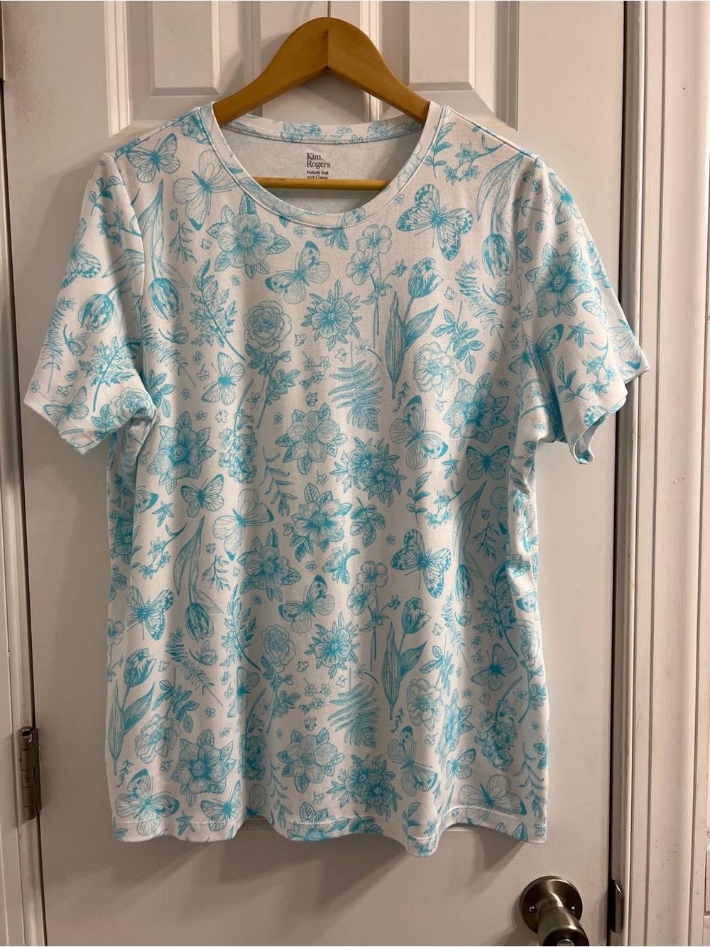 Kim Rogers White Tee with Aqua Floral & Butterfly Print Size Large